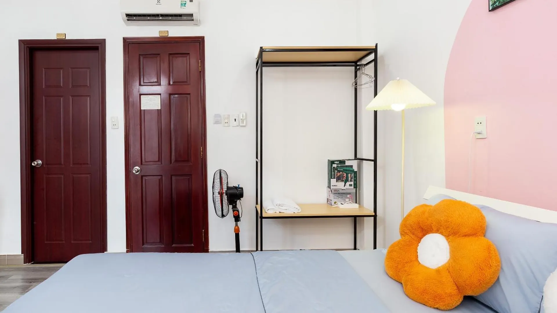Sweet Rentals Homes - Netflix & Walkin To Bui Vien Ho Chi Minh City 0*,  Vietnam